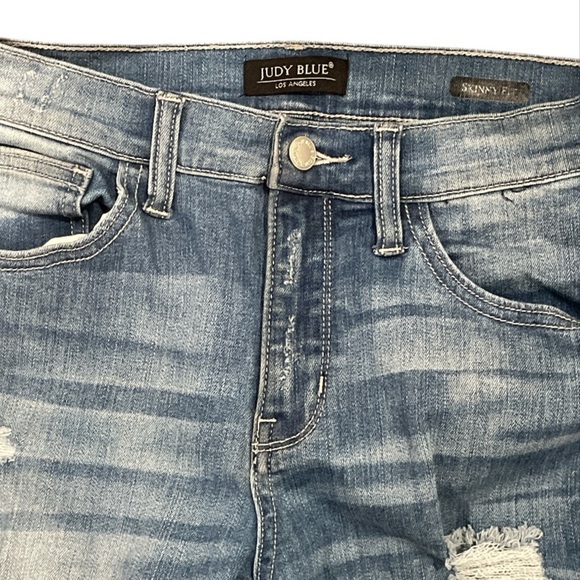 Judy Blue Women’s Skinny Fit Blue Distressed Jeans Size 11/30 - Picture 3 of 6